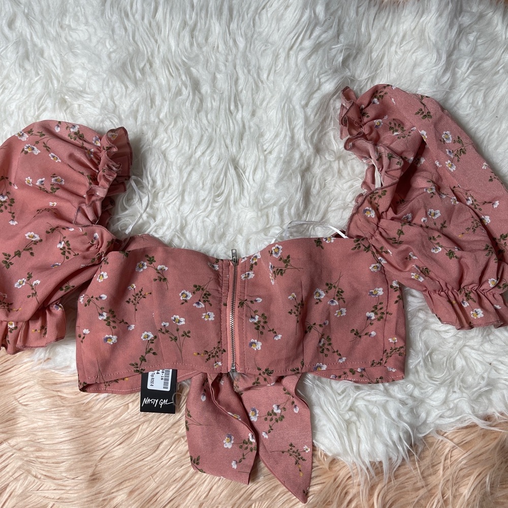 Nasty Gal A large Rose Please Diamante buckle top - Picture 9 of 9